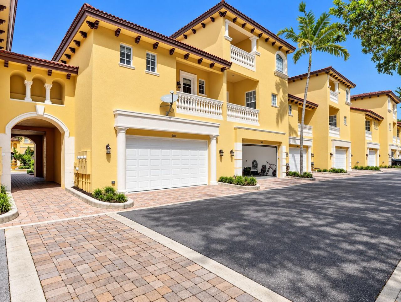 385 NE 69th Circle, Boca Raton, FL 33487 Photo