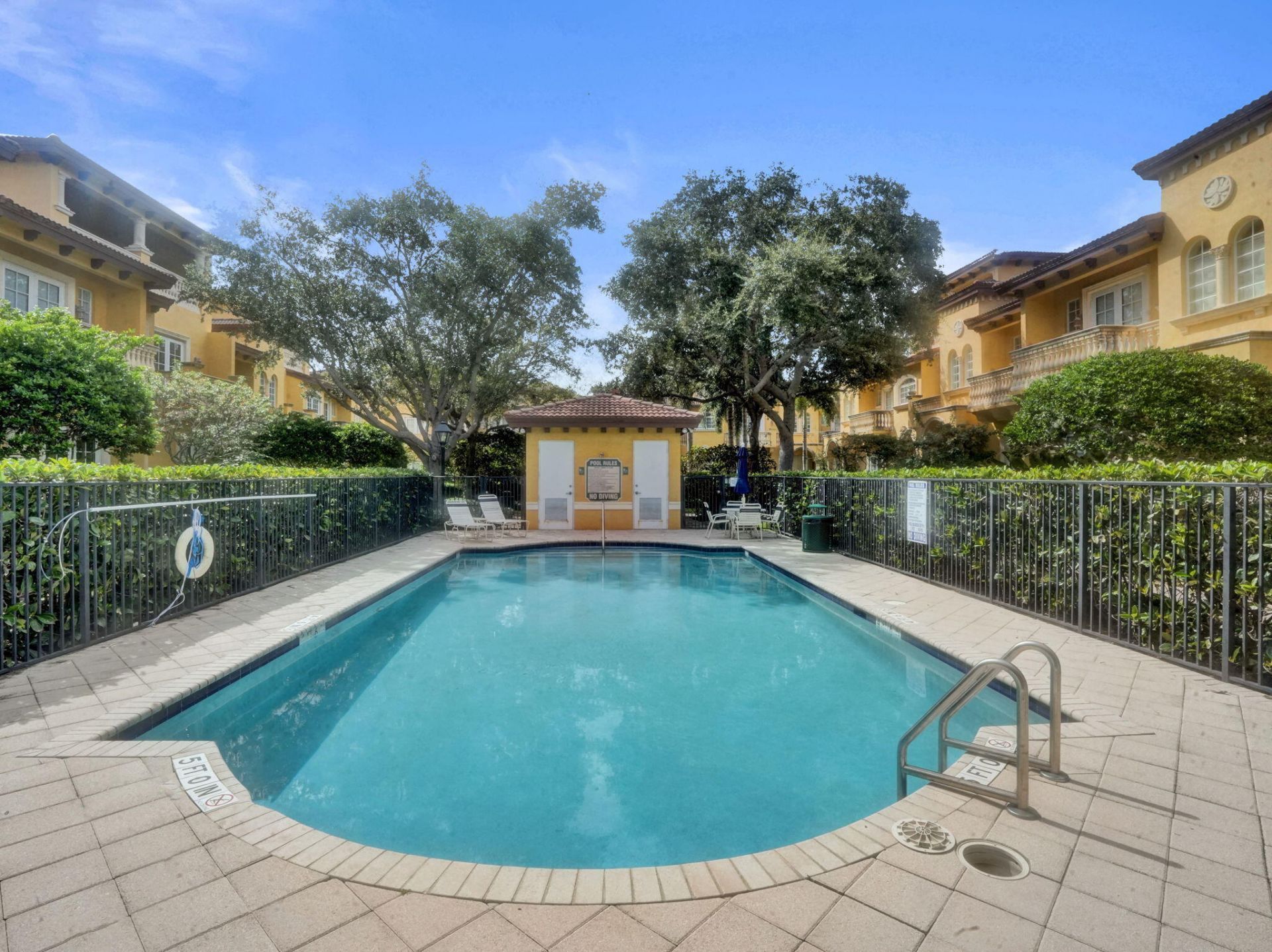 385 NE 69th Circle, Boca Raton, FL 33487 Photo