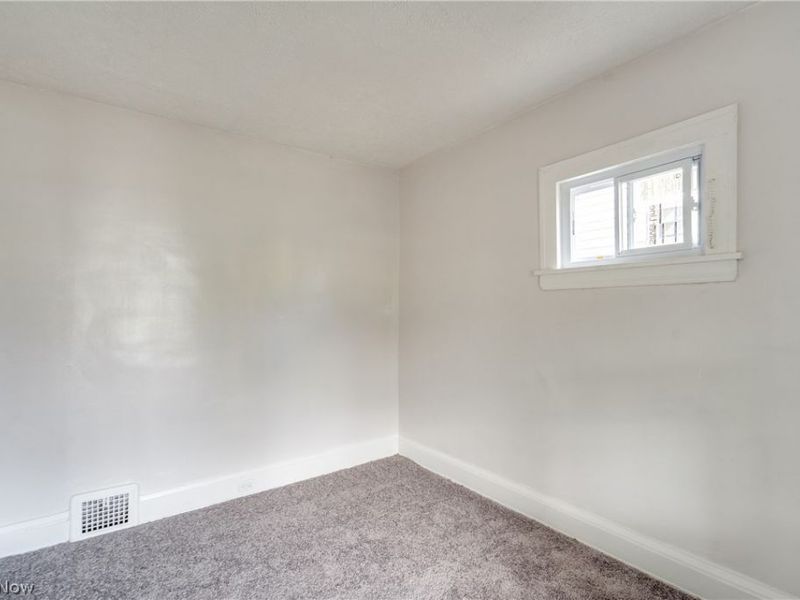 11701 Gay Avenue , Cleveland, OH 44105 Photo 12