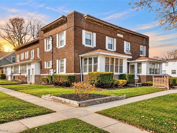 1906 3rd Street , Cuyahoga Falls, OH 44221