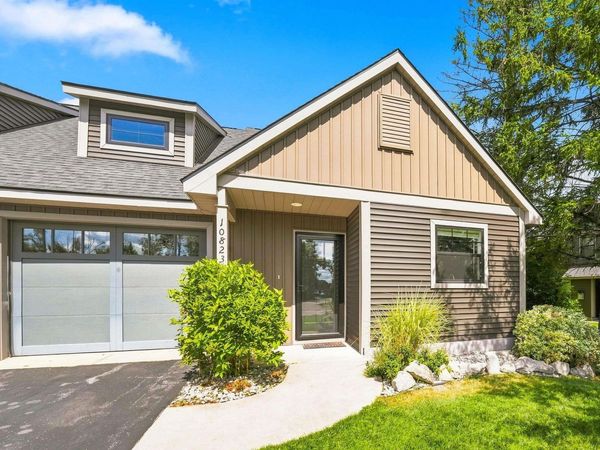 10823 Grandview Road E, Traverse City, MI 49684
