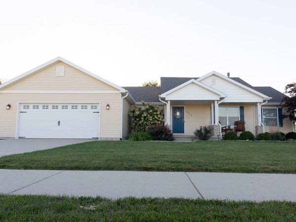 1415 Indian Trail , Kankakee, IL 60901