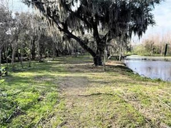 845 FLORISSANT Highway , St Bernard, LA 70085