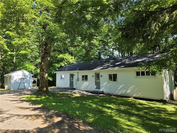 3196A Syler Road , Varysburg, NY 14167