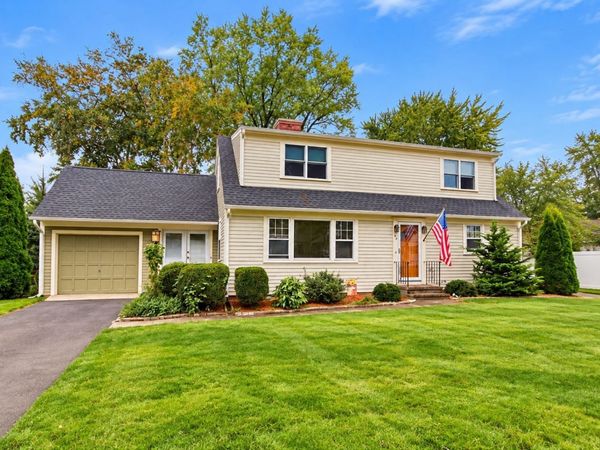 25 Saint Anthony St, Chicopee, MA 01013