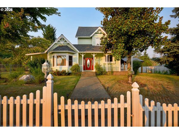 340 NE SECOND ST, Oakland, OR 97462