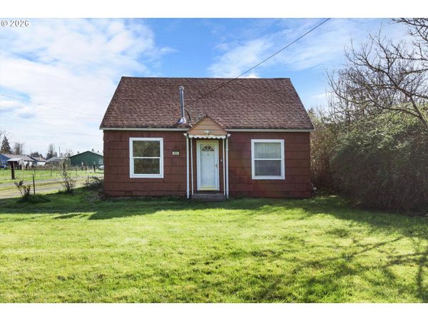 993 42ND AVE, Sweet Home, OR 97386