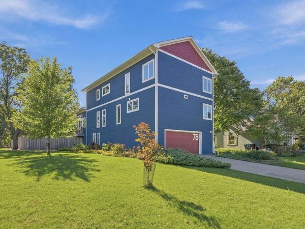 78 Bridgewater Drive, Vadnais Heights, MN 55127
