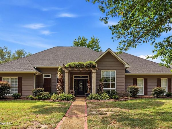 206 Hillside Street, Ridgeland, MS 39157