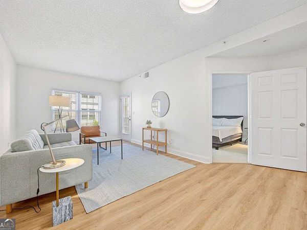 1075 Peachtree Walk NE, Unit A301, Atlanta, GA 30309