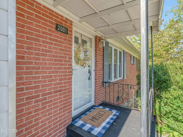 2001 Radiance Drive , Knoxville, TN 37912