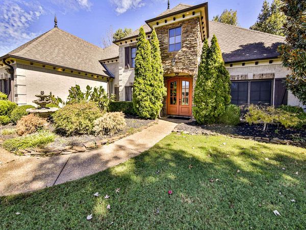 4490 VILLAGE GATE DR, Arlington, TN 38002