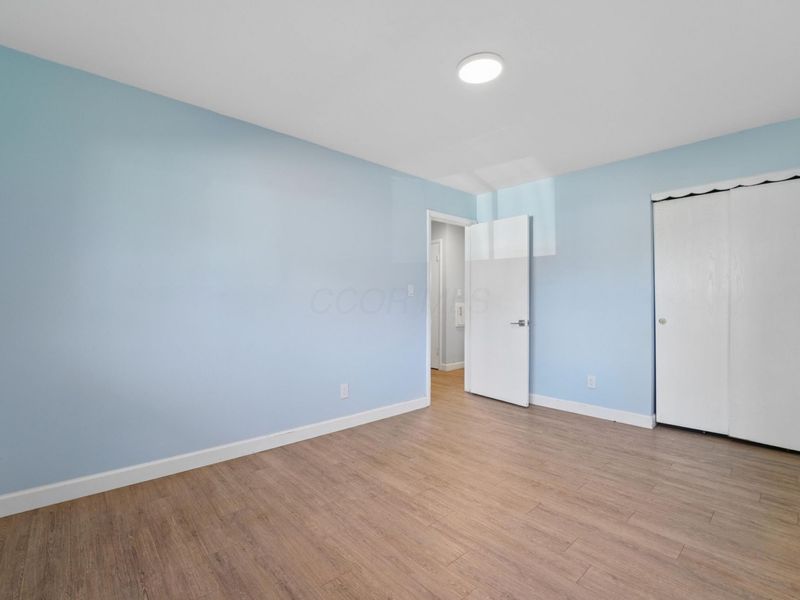 1545 Argus Road, Columbus, OH 43227 Photo 13