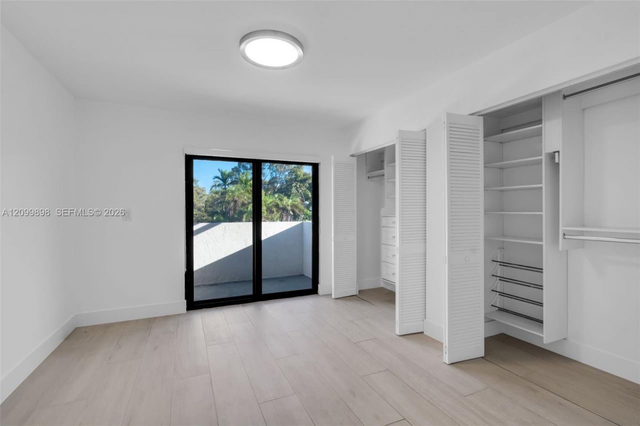 5750 Turin St , Unit 206, Coral Gables, FL 33146 Photo