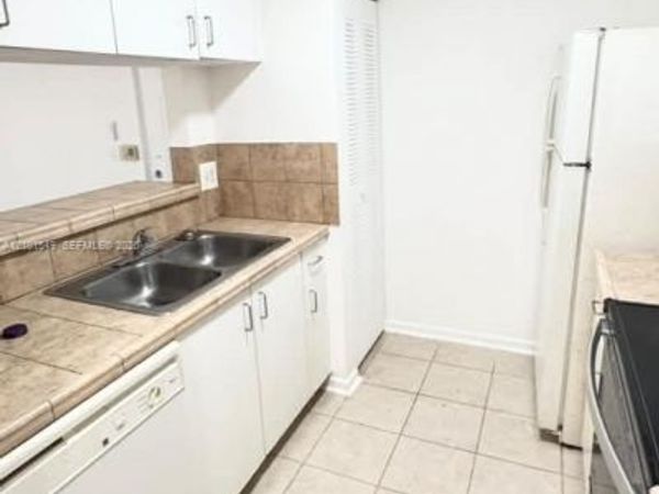1701 Village Blvd, Unit 306, West Palm Beach, FL 33409