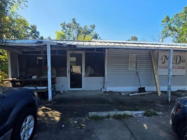 13097 State Road Tt , Unincorporated, MO 63028