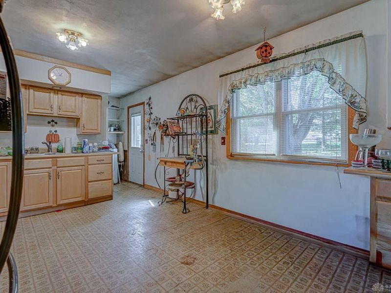 107 Donna Drive, Camden, OH 45311 Photo 10