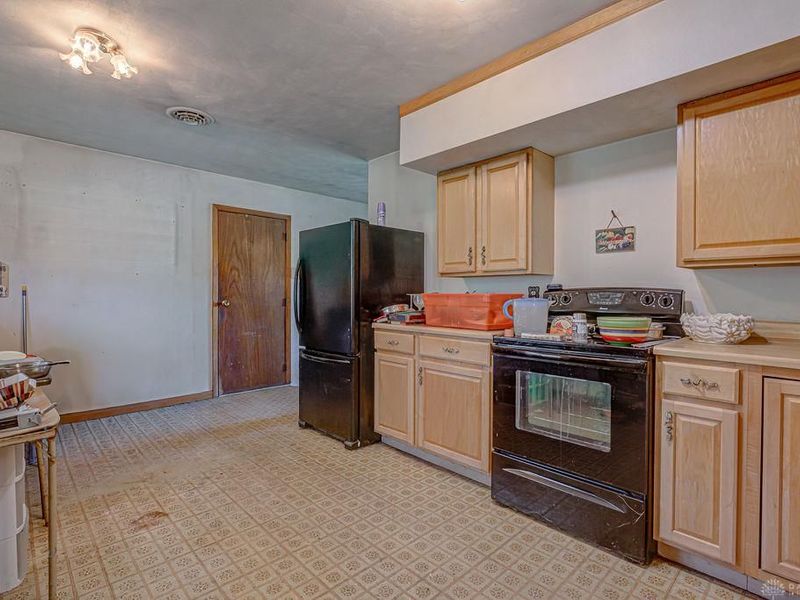107 Donna Drive, Camden, OH 45311 Photo 11