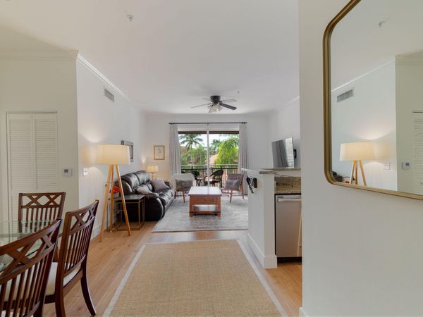 11760 Saint Andrews Place, Unit 304, Wellington, FL 33414