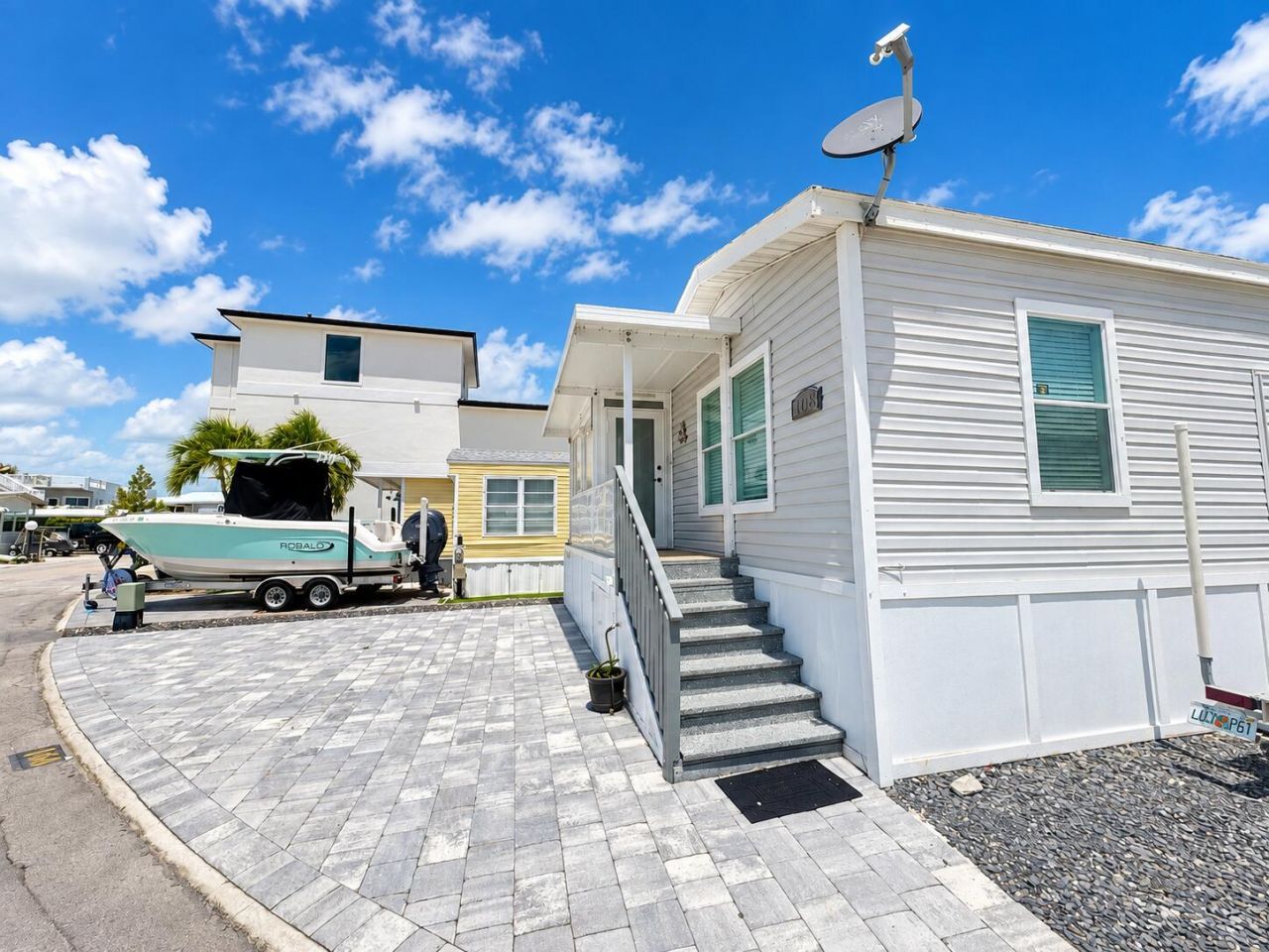 65821 Overseas Highway, Unit 168, Layton, FL 33001 Photo