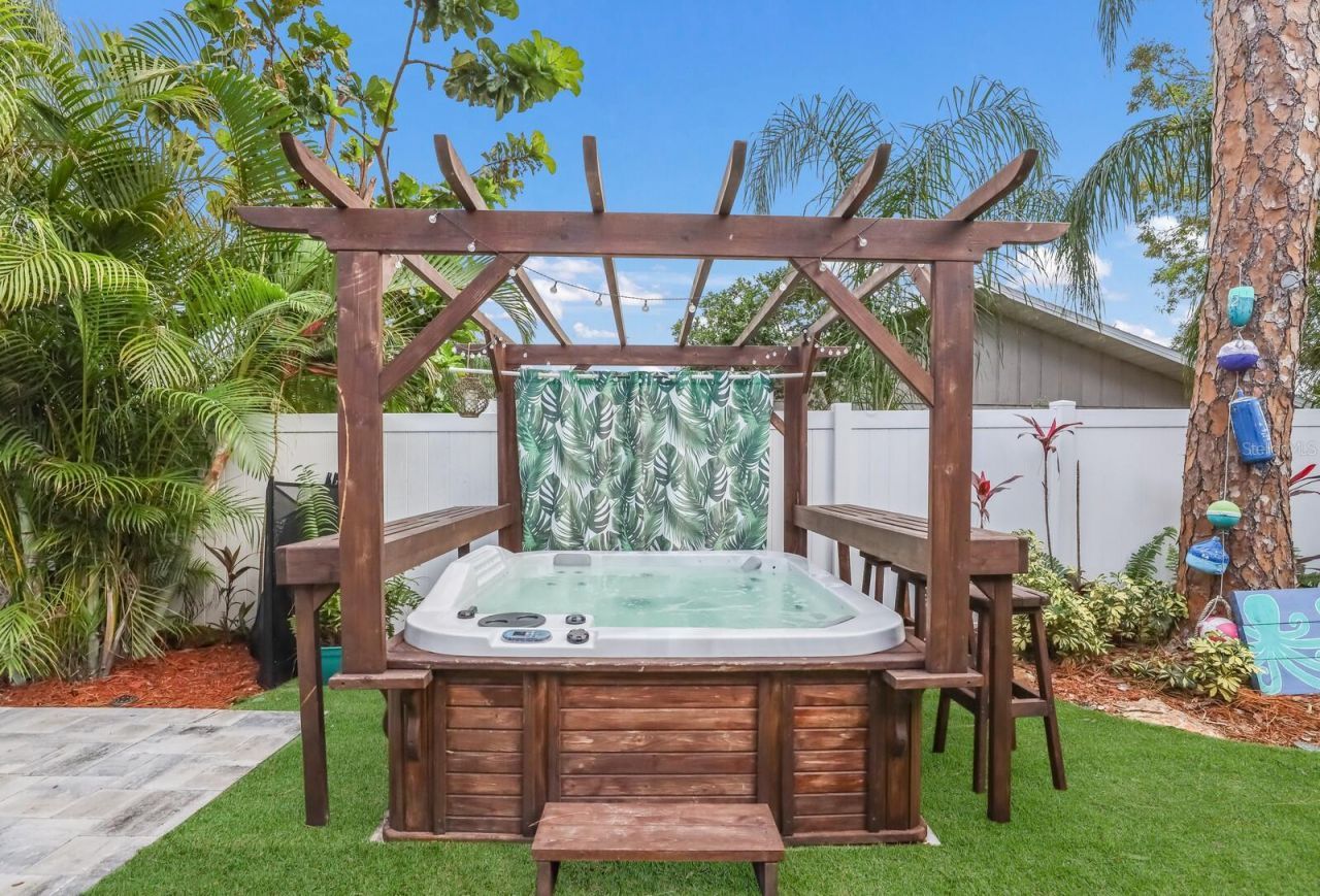 305 55th Street Nw, Bradenton, FL 34209 Photo