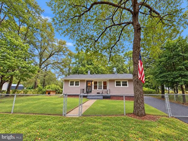 521 RIDGEVIEW AVENUE, BROWNS MILLS, NJ 08015