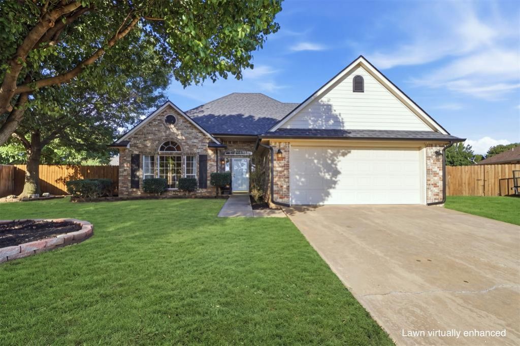3417 E Wendy Circle, Altus, OK 73521 Main Photo