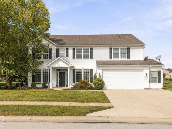 8306 Balmoral Lane, Avon, IN 46123