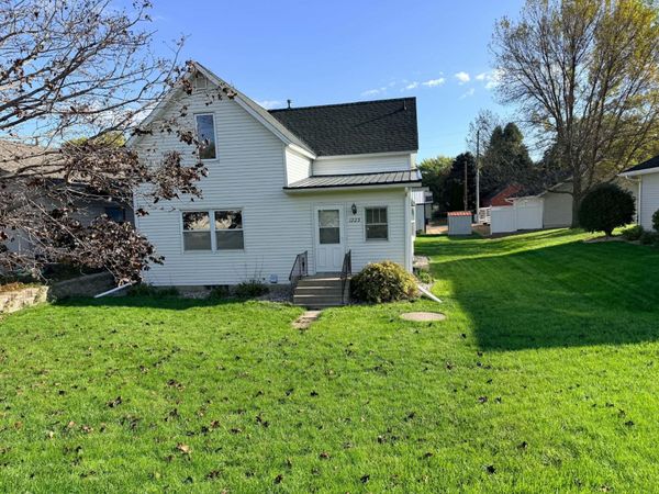 1223 S Jefferson Street, New Ulm, MN 56073