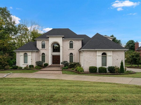 508 Autumnstone Lane , Bowling Green, KY 42103