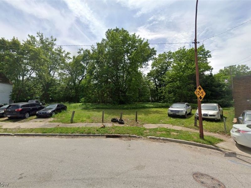 1646 Lockwood Avenue, East Cleveland, OH 44112 Photo 2