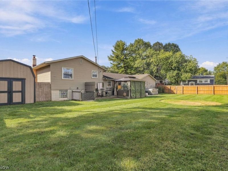 2818 Chippendale Street NW, Massillon, OH 44646 Photo 27