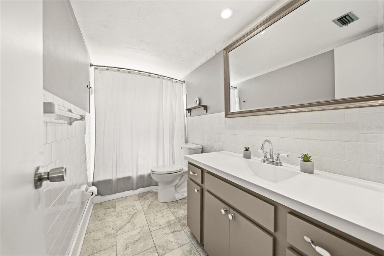 2330 Canal Drive , Unit G27, Bradenton, FL 34207 Photo