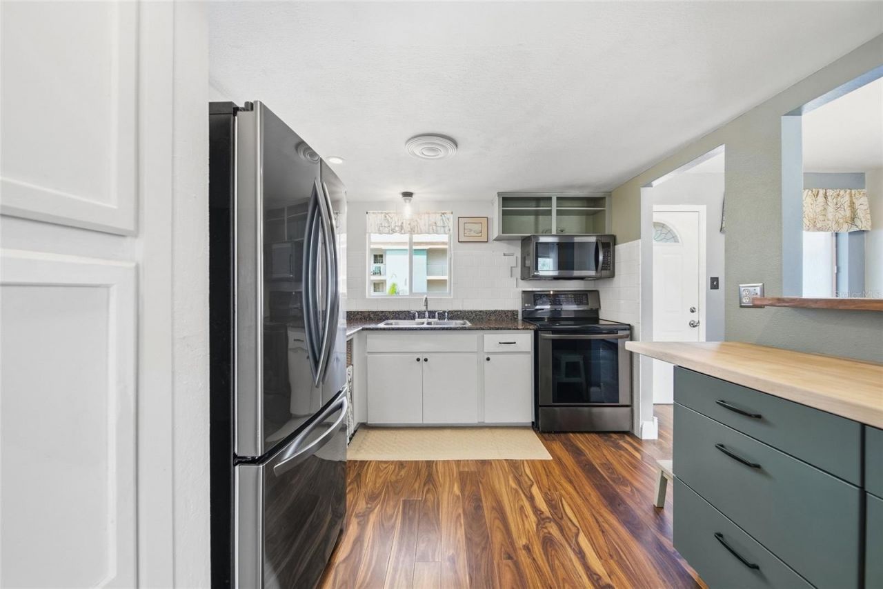 2330 Canal Drive , Unit G27, Bradenton, FL 34207 Photo