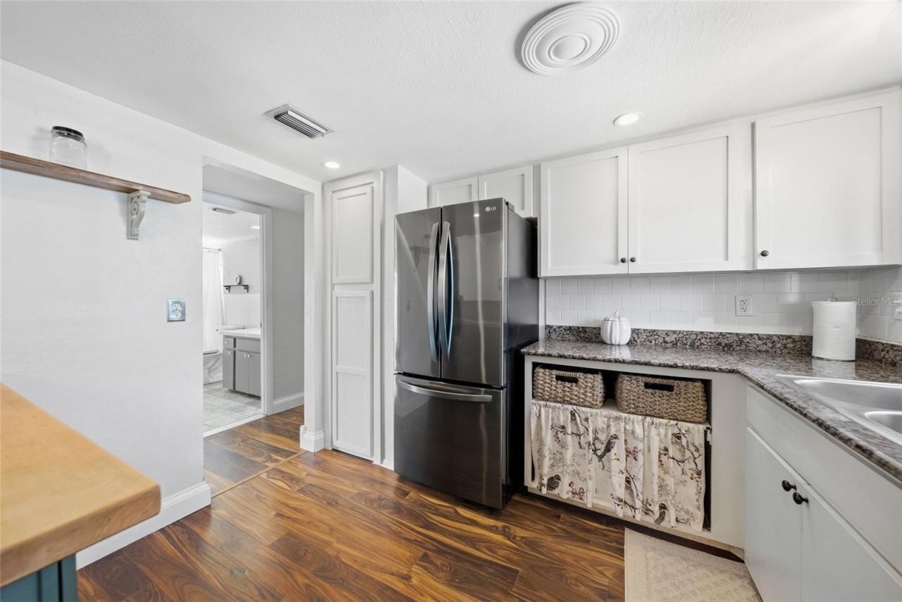 2330 Canal Drive , Unit G27, Bradenton, FL 34207 Photo
