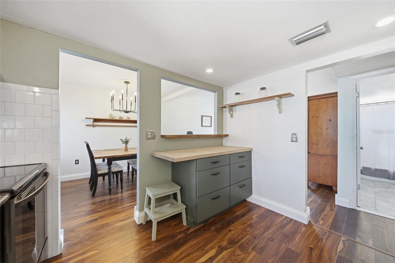 2330 Canal Drive , Unit G27, Bradenton, FL 34207 Photo