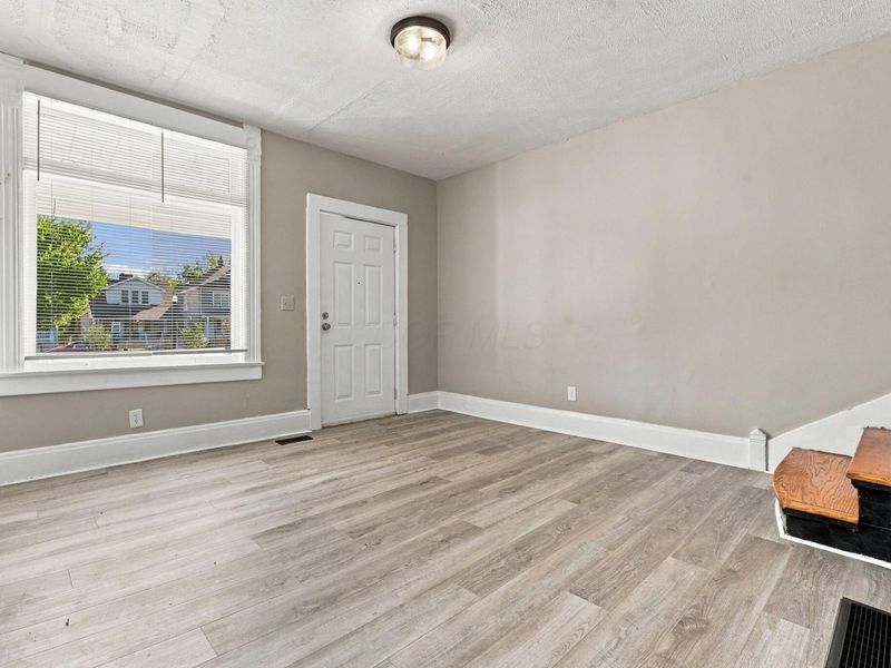 39 N Guilford Avenue, Columbus, OH 43222 Photo 7