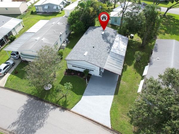 608 Hyacinth Circle , Barefoot Bay, FL 32976