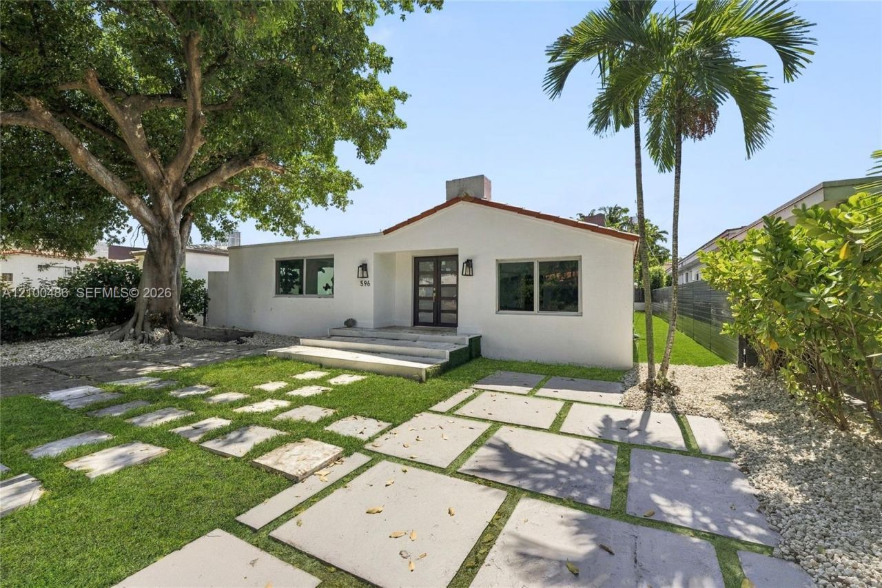 596 W 50th St , Miami Beach, FL 33140 Photo