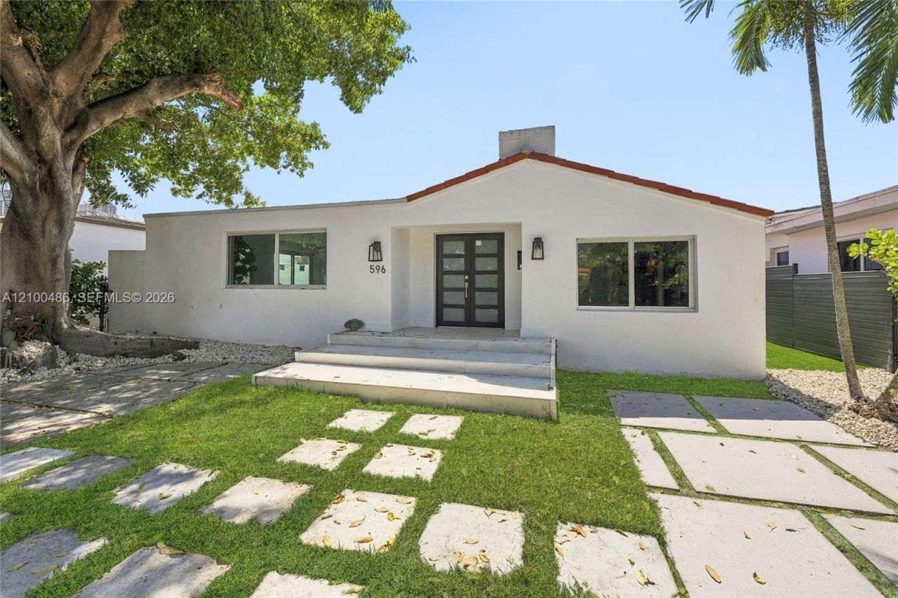 596 W 50th St , Miami Beach, FL 33140 Photo