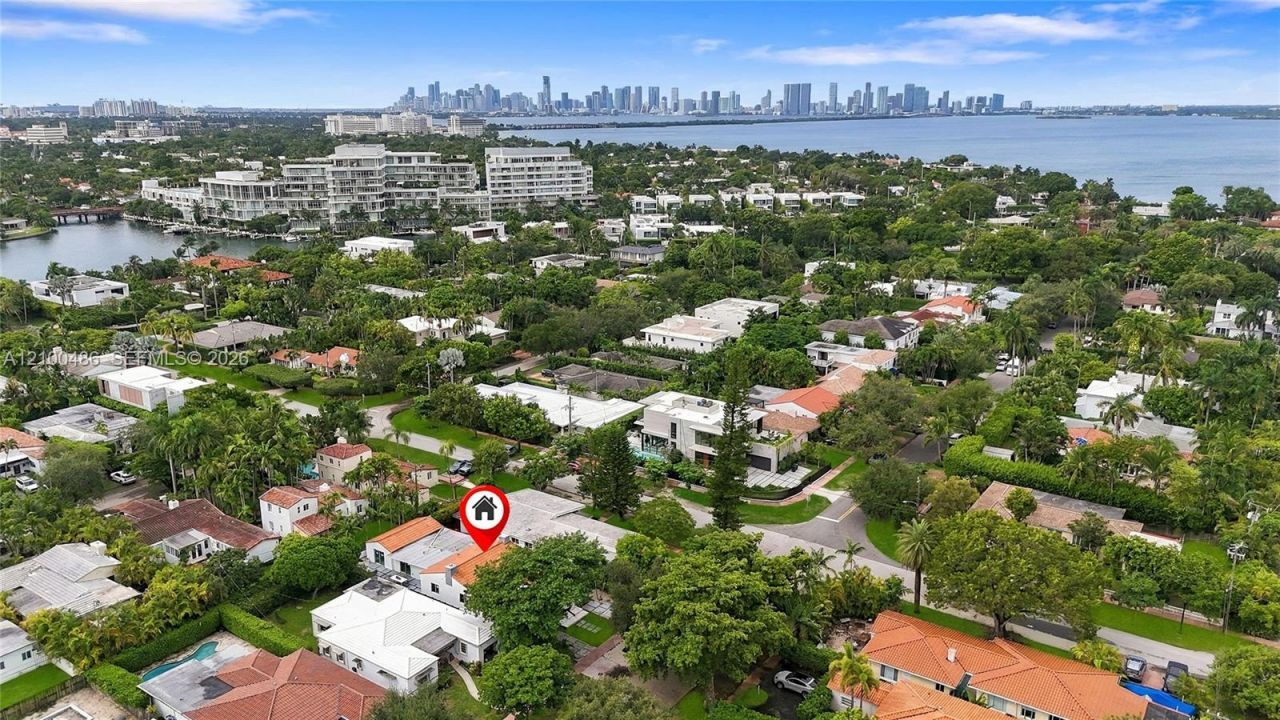 596 W 50th St , Miami Beach, FL 33140 Photo