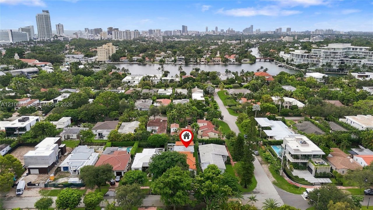 596 W 50th St , Miami Beach, FL 33140 Photo