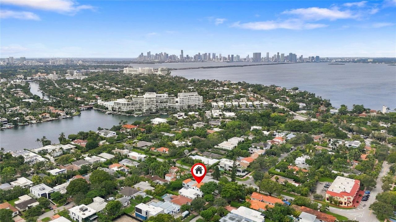 596 W 50th St , Miami Beach, FL 33140 Photo