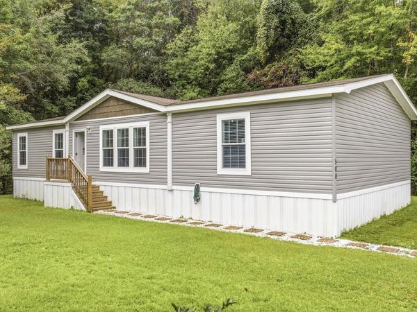 500 Southern Pines Dr. , Myrtle Beach, SC 29579