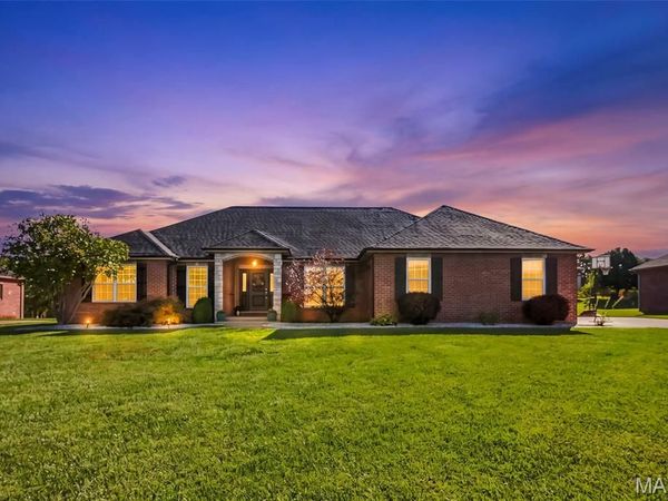 1219 Palmer Creek Drive , Columbia, IL 62236