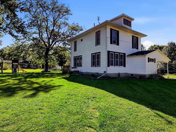 109 James Street, WARREN, IL 61087