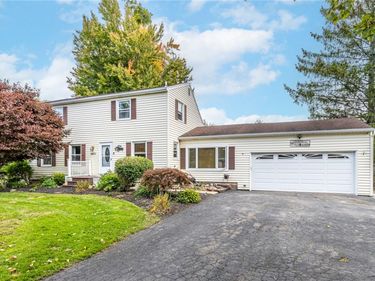 6432 Lakeside Road, Ontario, NY 14519