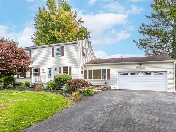 6432 Lakeside Road , Ontario, NY 14519