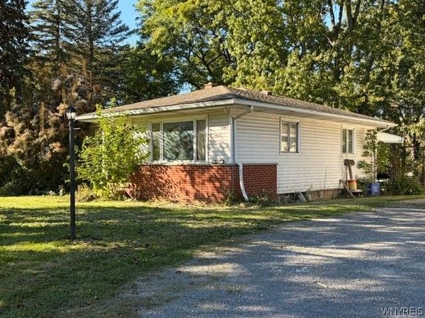 8435 Rochester Road, Gasport, NY 14067