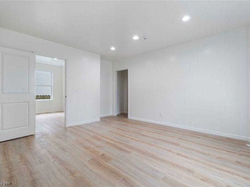 3114 Vega Avenue, Cleveland, OH 44113 Photo 11